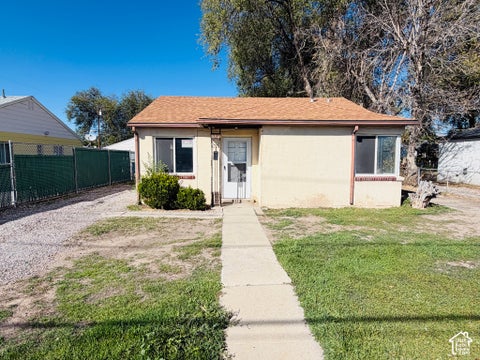 Photo of 1322 W CALIFORNIA AVE, Salt Lake City, UT 84104 (MLS # 2189469)
