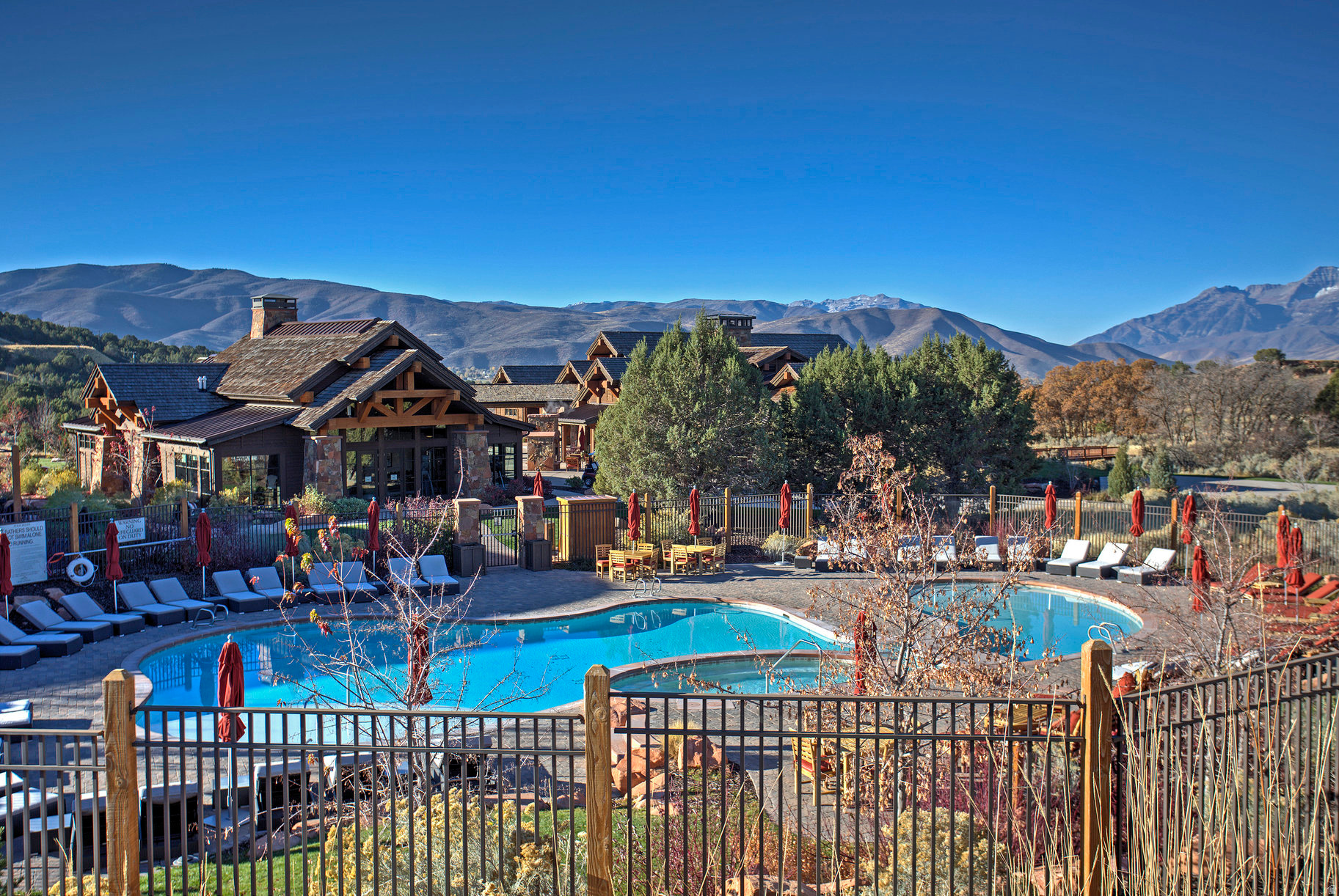 COTTAGE AT RED LEDGES - Residential
