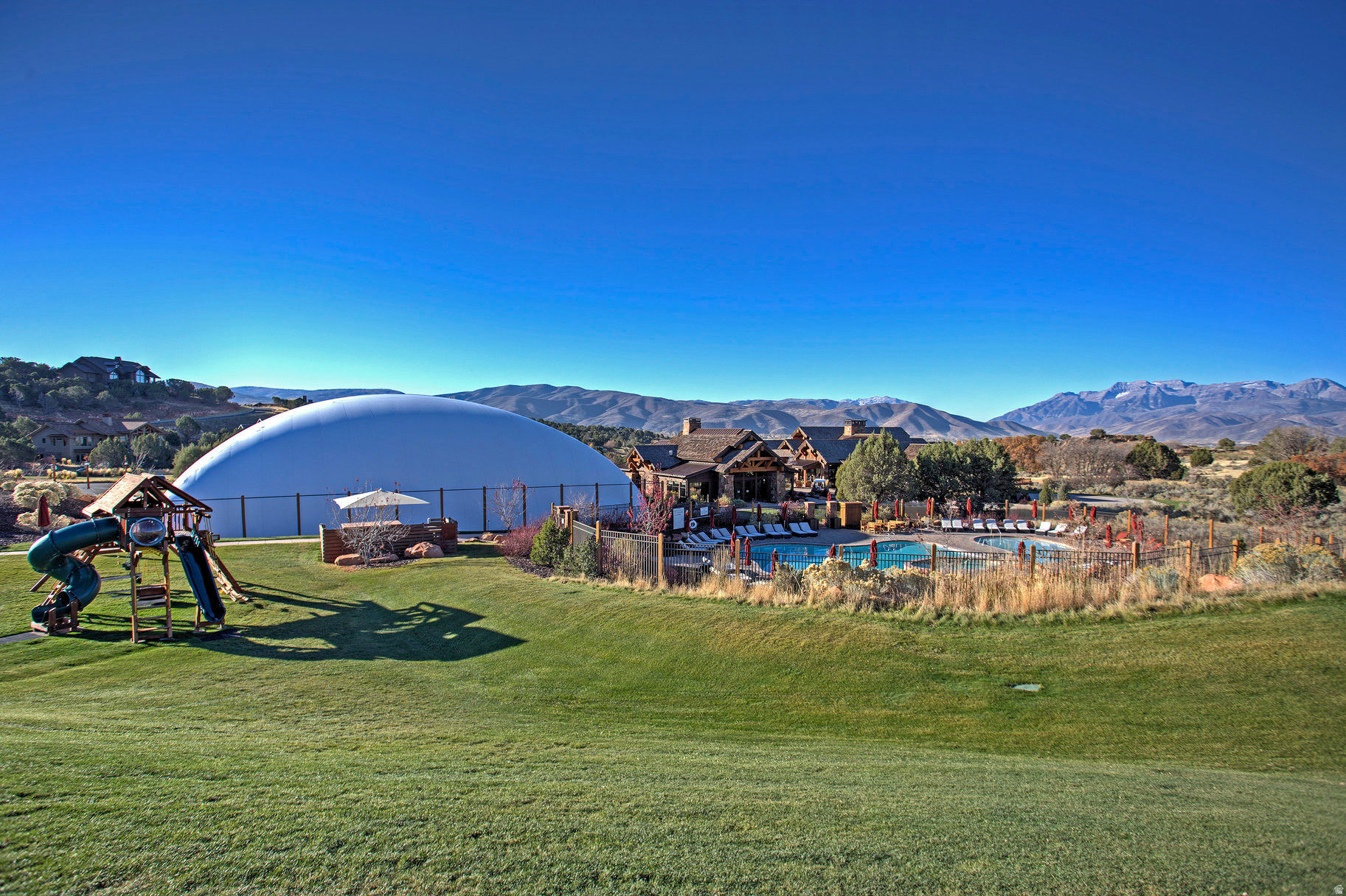 COTTAGE AT RED LEDGES - Residential