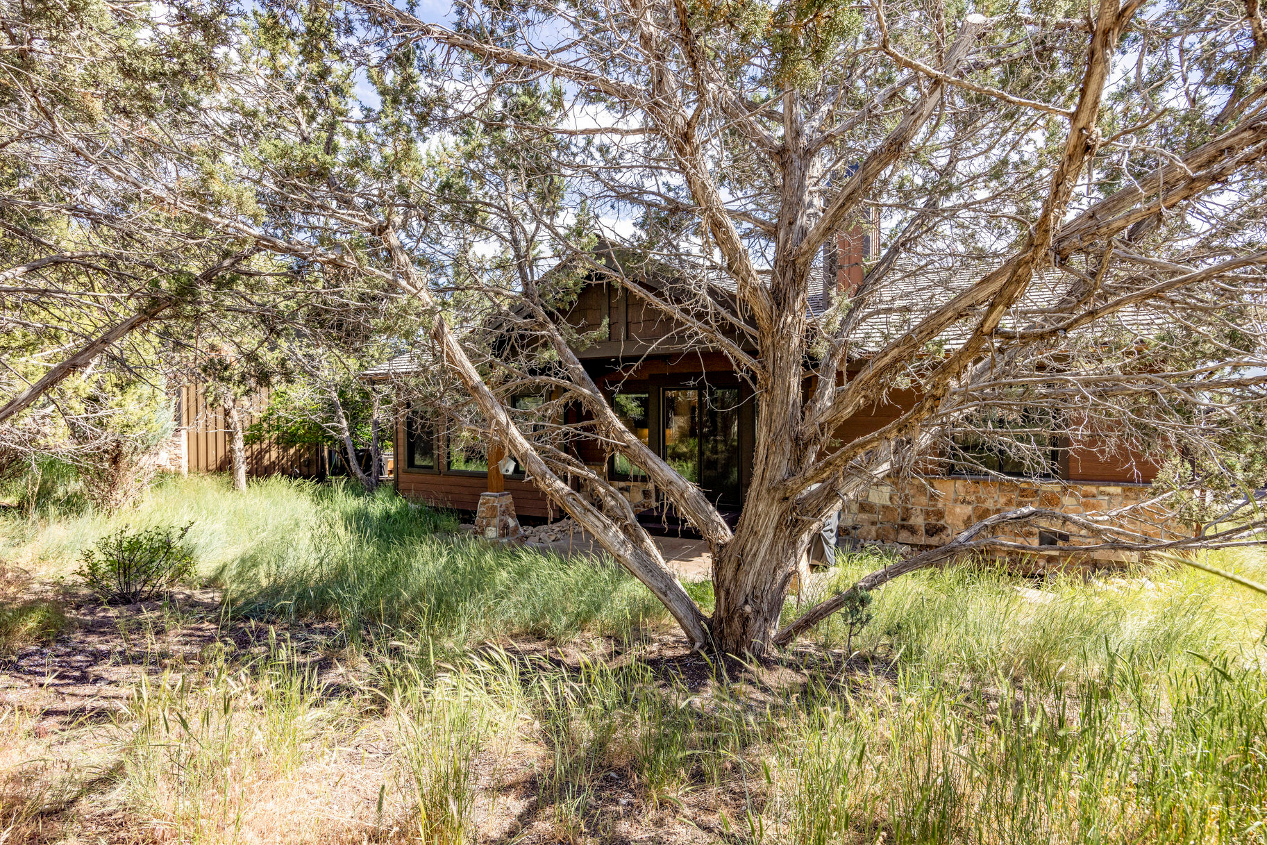 COTTAGE AT RED LEDGES - Residential