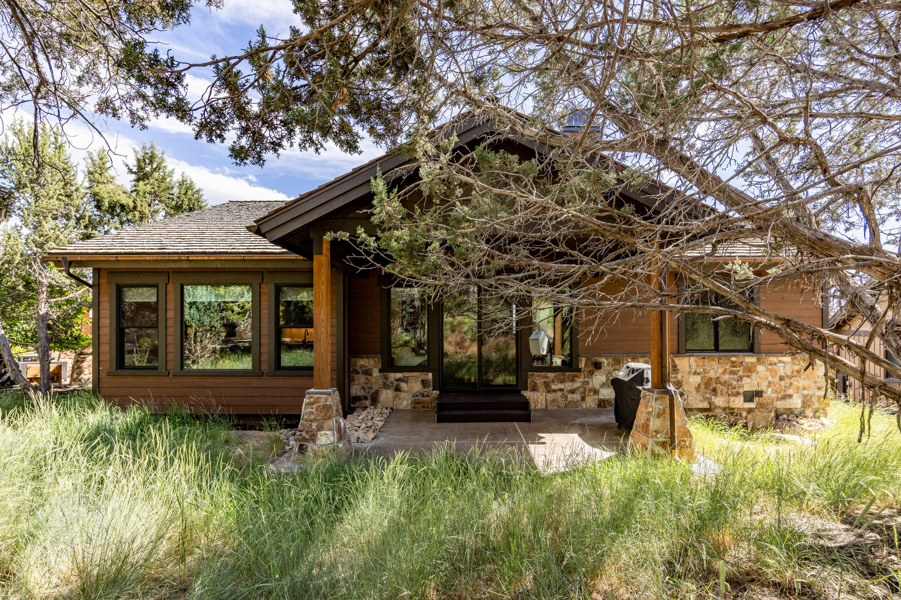 COTTAGE AT RED LEDGES - Residential