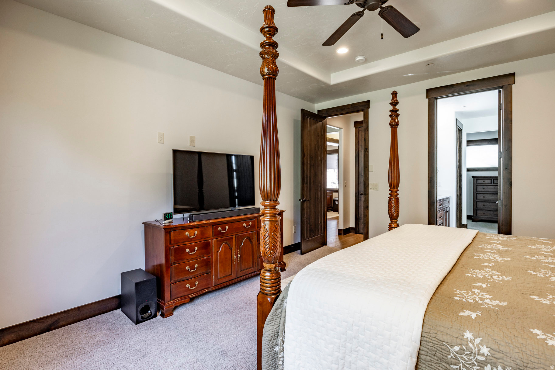 COTTAGE AT RED LEDGES - Residential