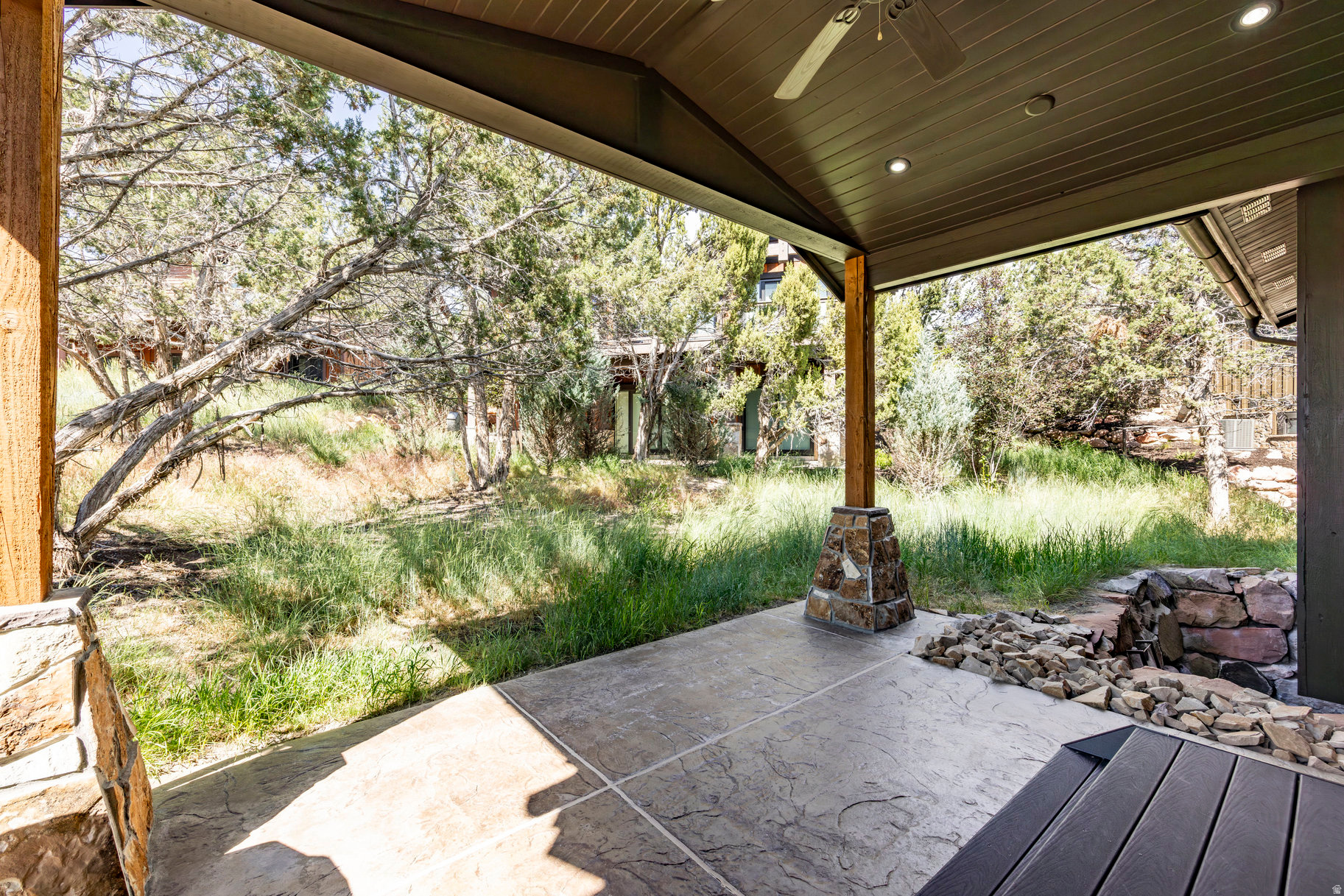 COTTAGE AT RED LEDGES - Residential
