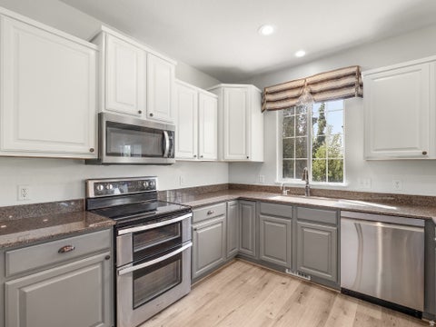 Tiny photo for 557 W PUMPKIN PATCH DR, Saratoga Springs, UT 84045 (MLS # 2182715)
