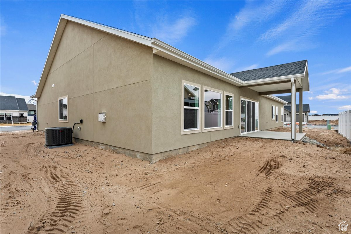 HARVEST FIELDS - Residential