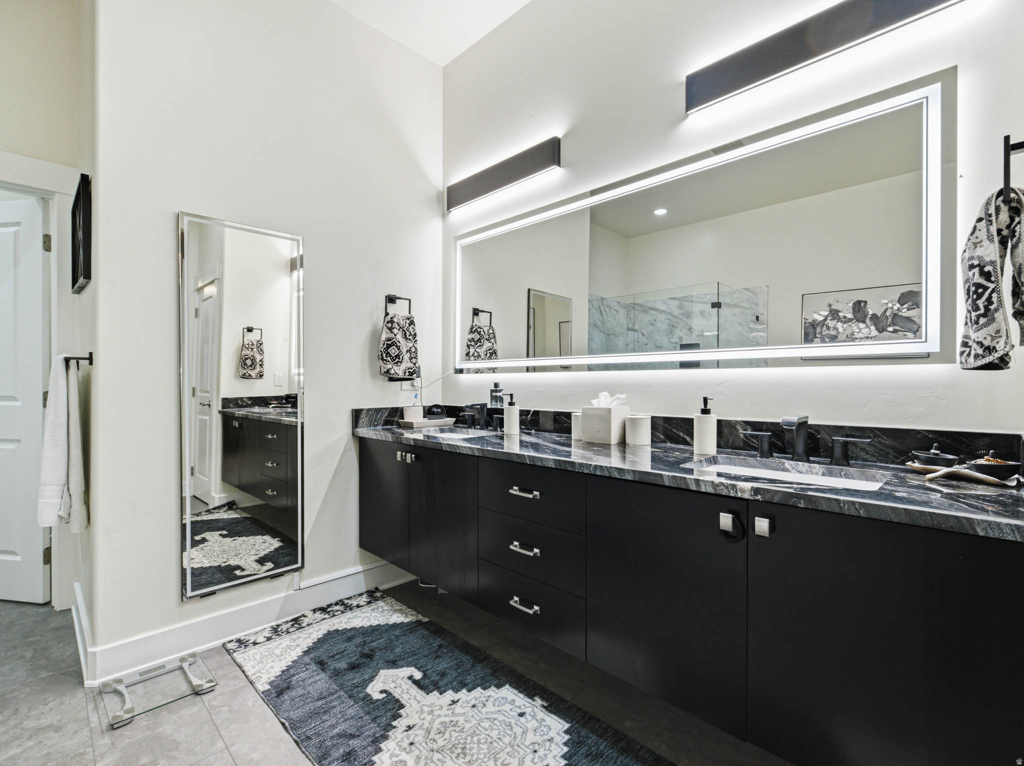 SUNSET RIDGE AT SOUTH MOUNTAIN - Residential Lease