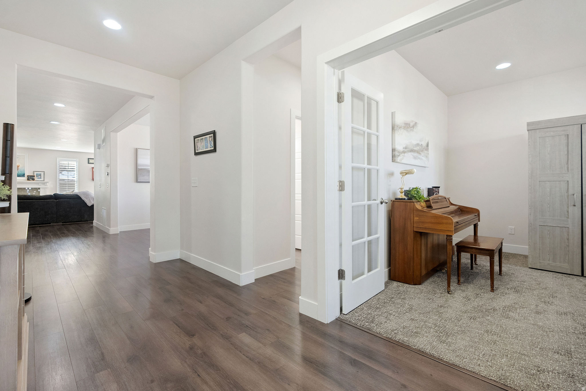 FOX HOLLOW - Residential