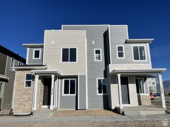 VILLAGES AT ARROWHEAD PARK - Residential