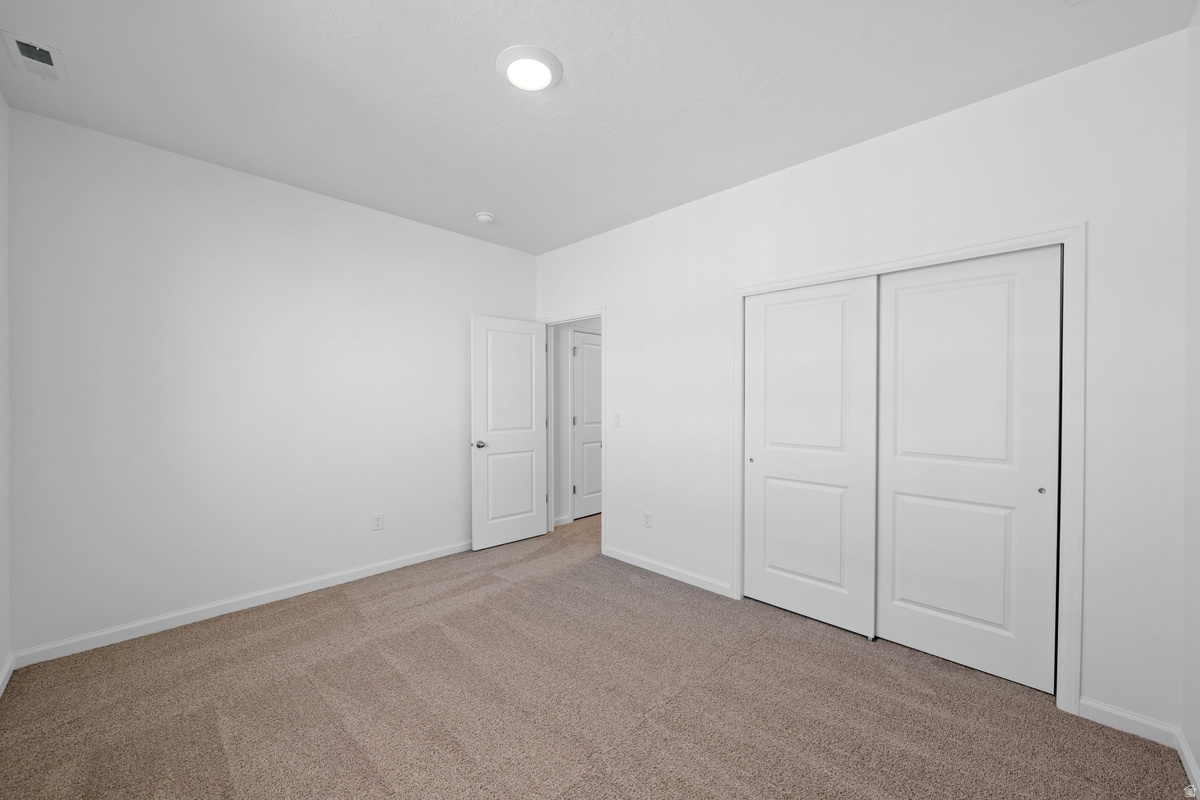 VILLAGES AT ARROWHEAD PARK - Residential