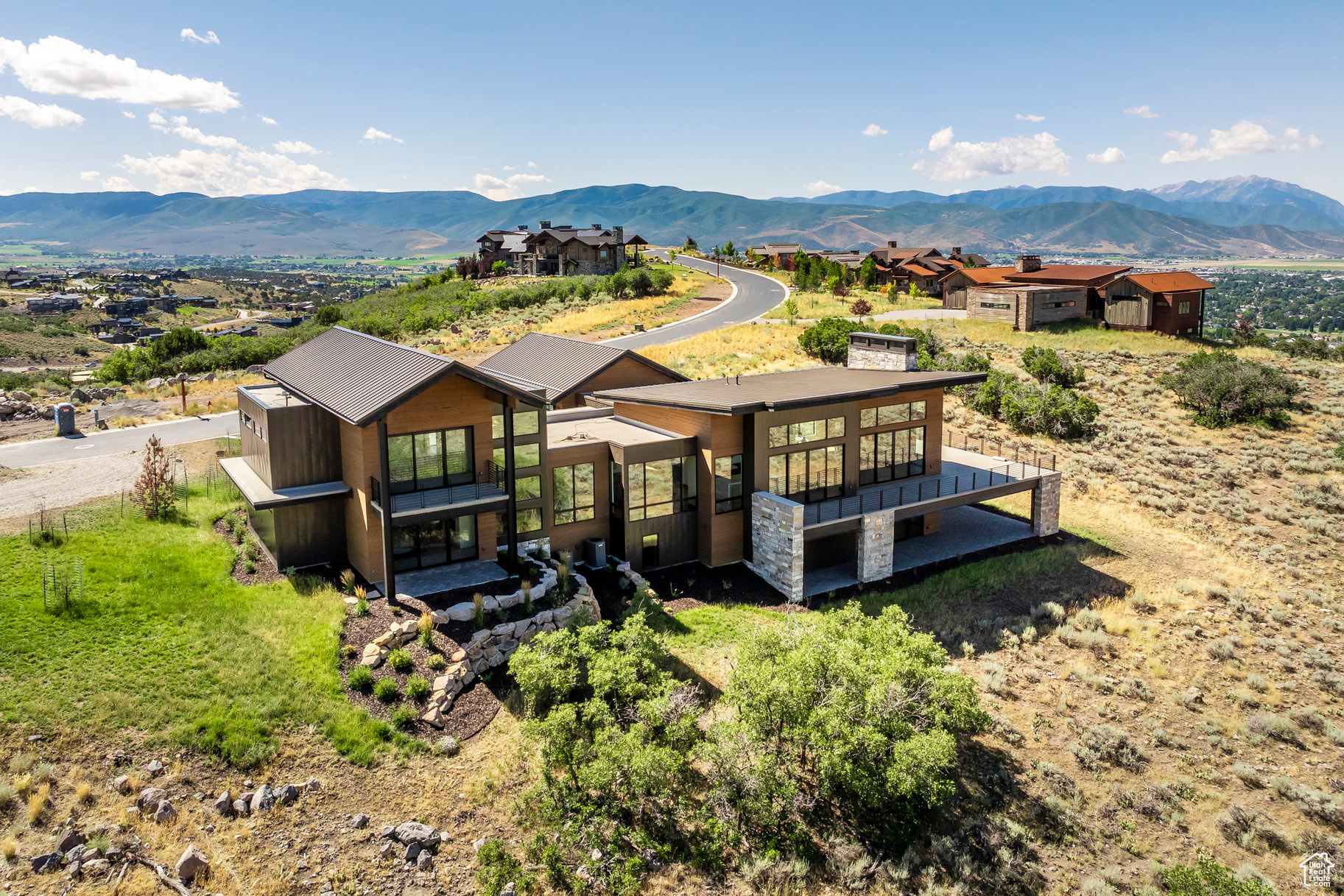 RED LEDGES - Residential