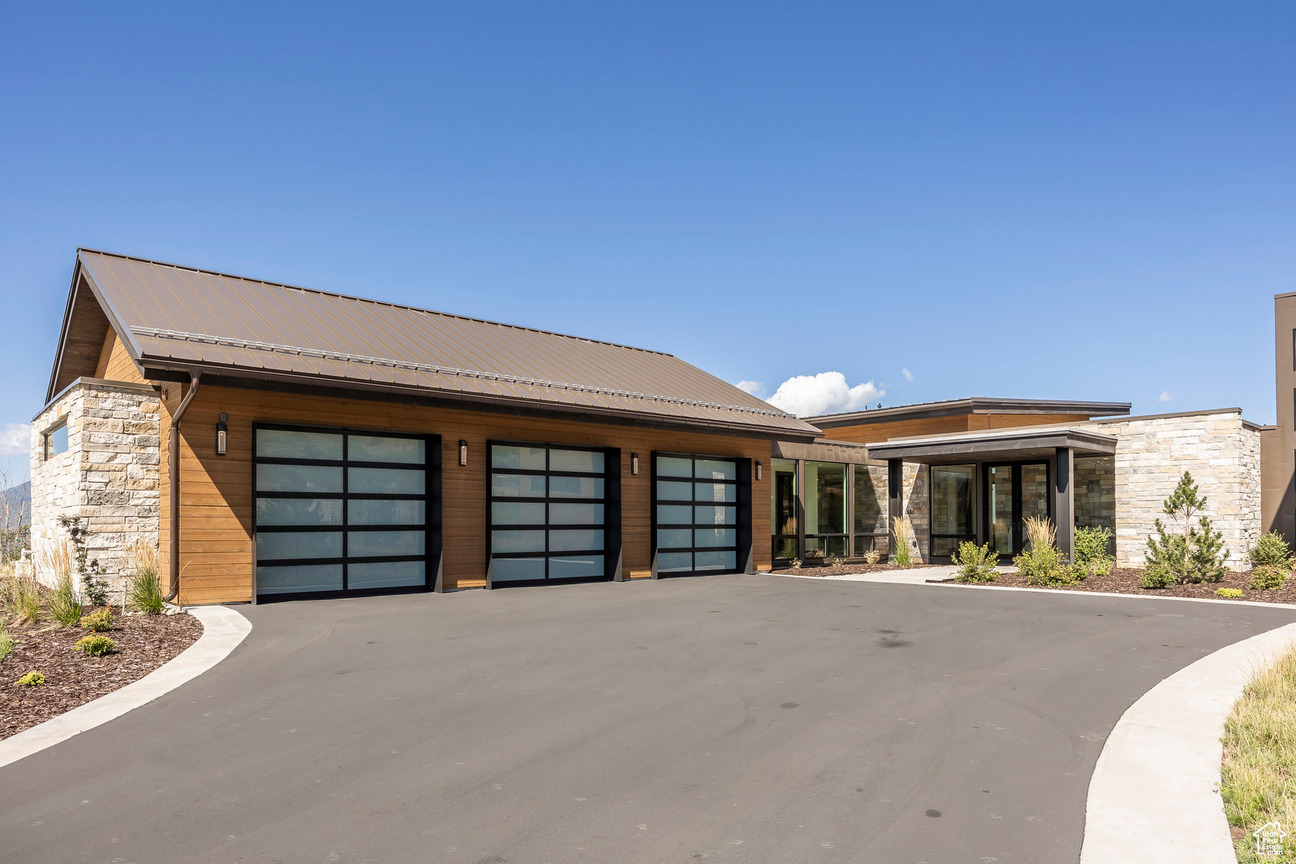 RED LEDGES - Residential