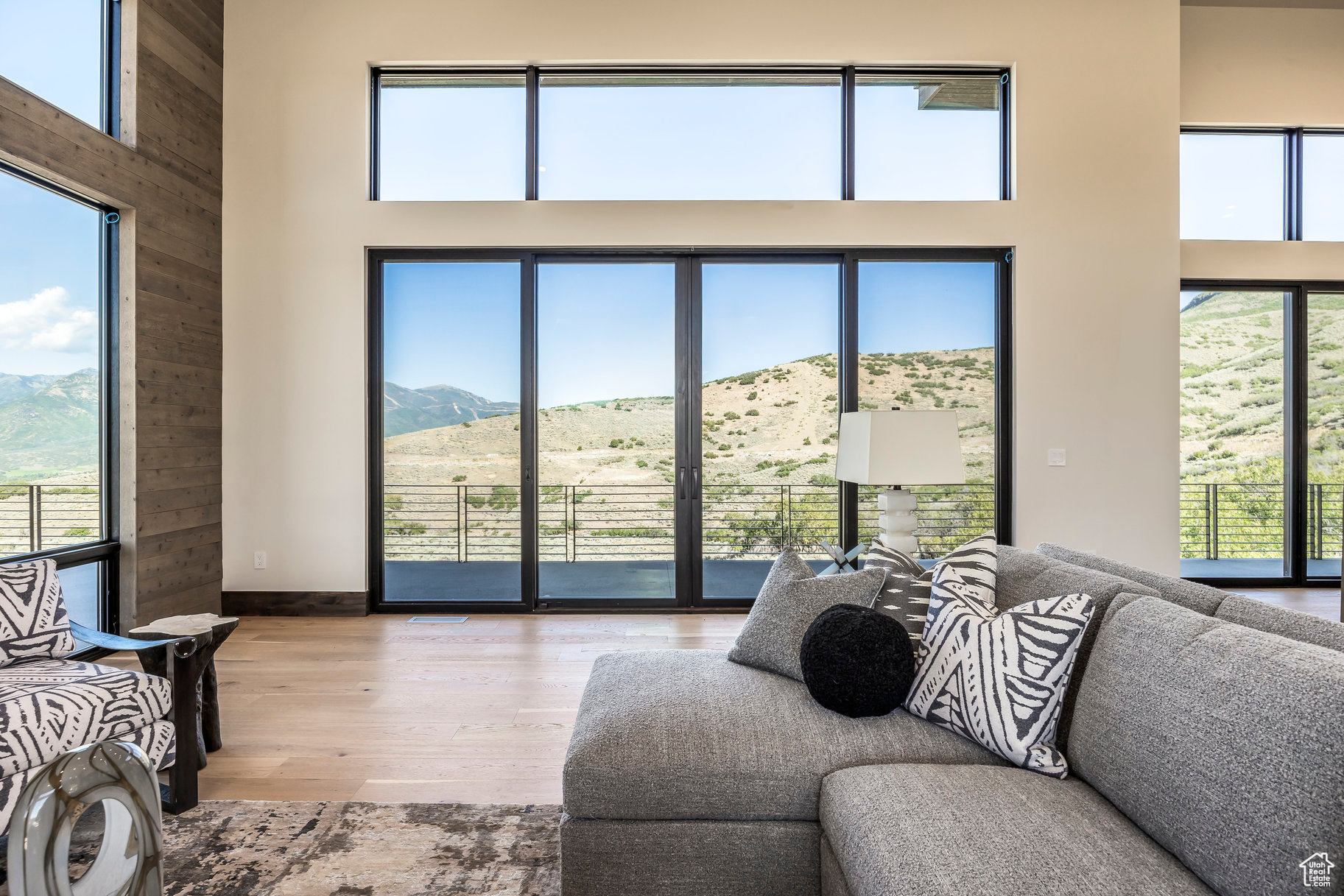 RED LEDGES - Residential