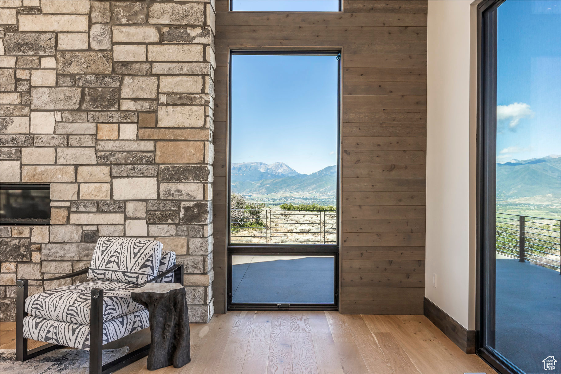 RED LEDGES - Residential