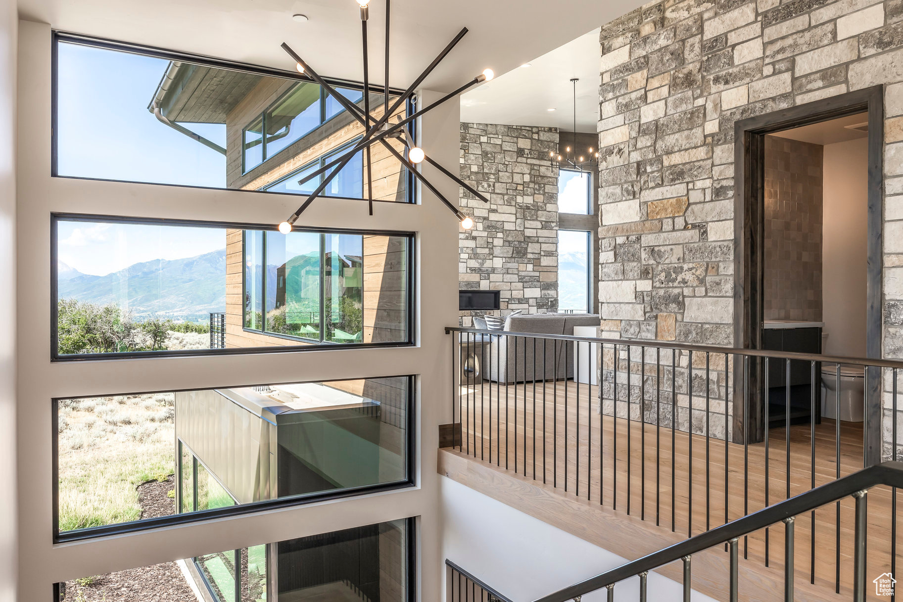RED LEDGES - Residential