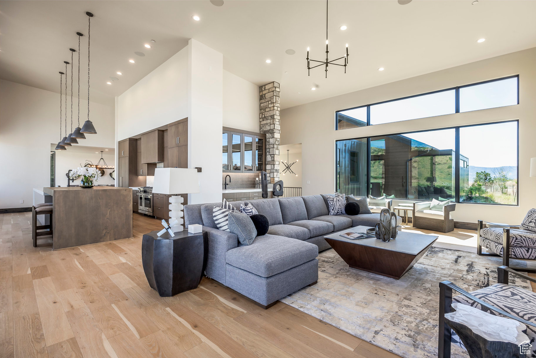 RED LEDGES - Residential