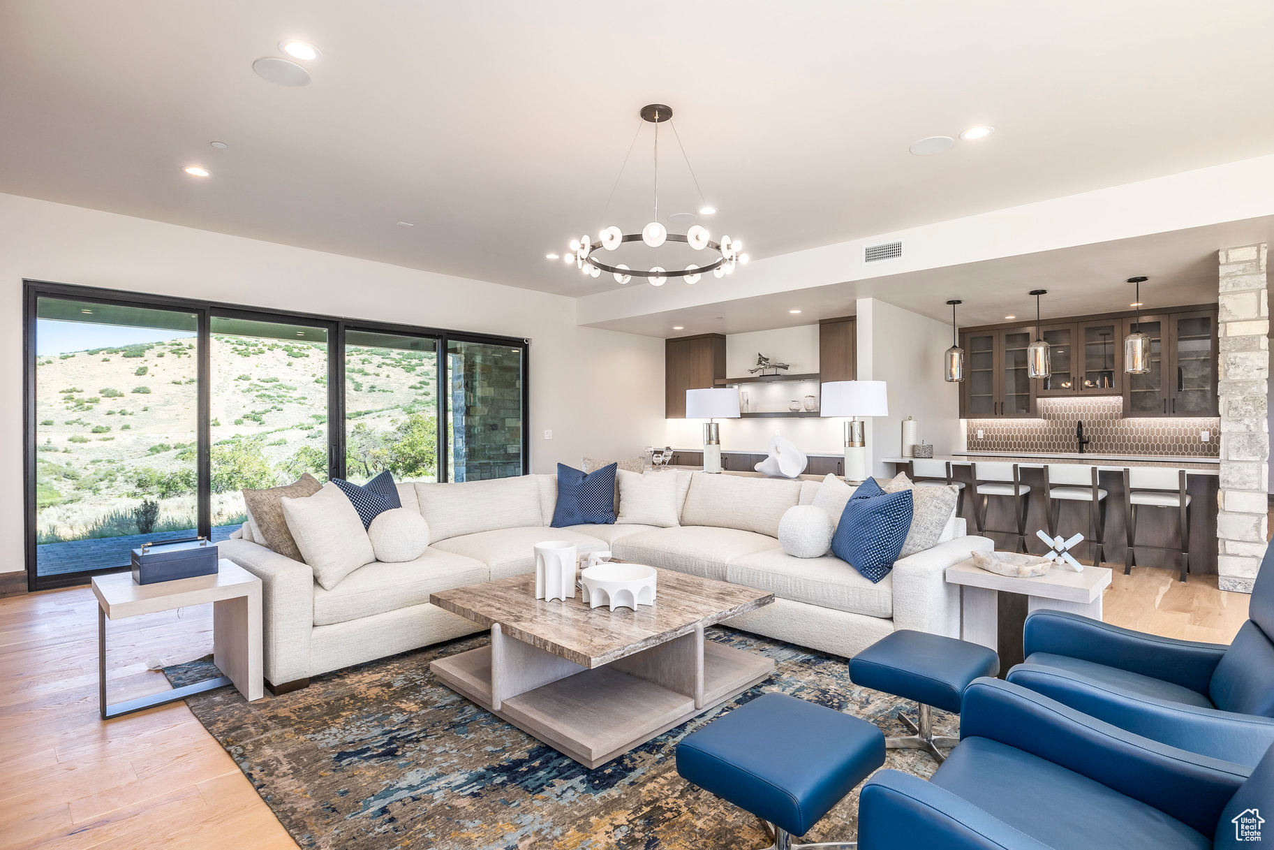 RED LEDGES - Residential