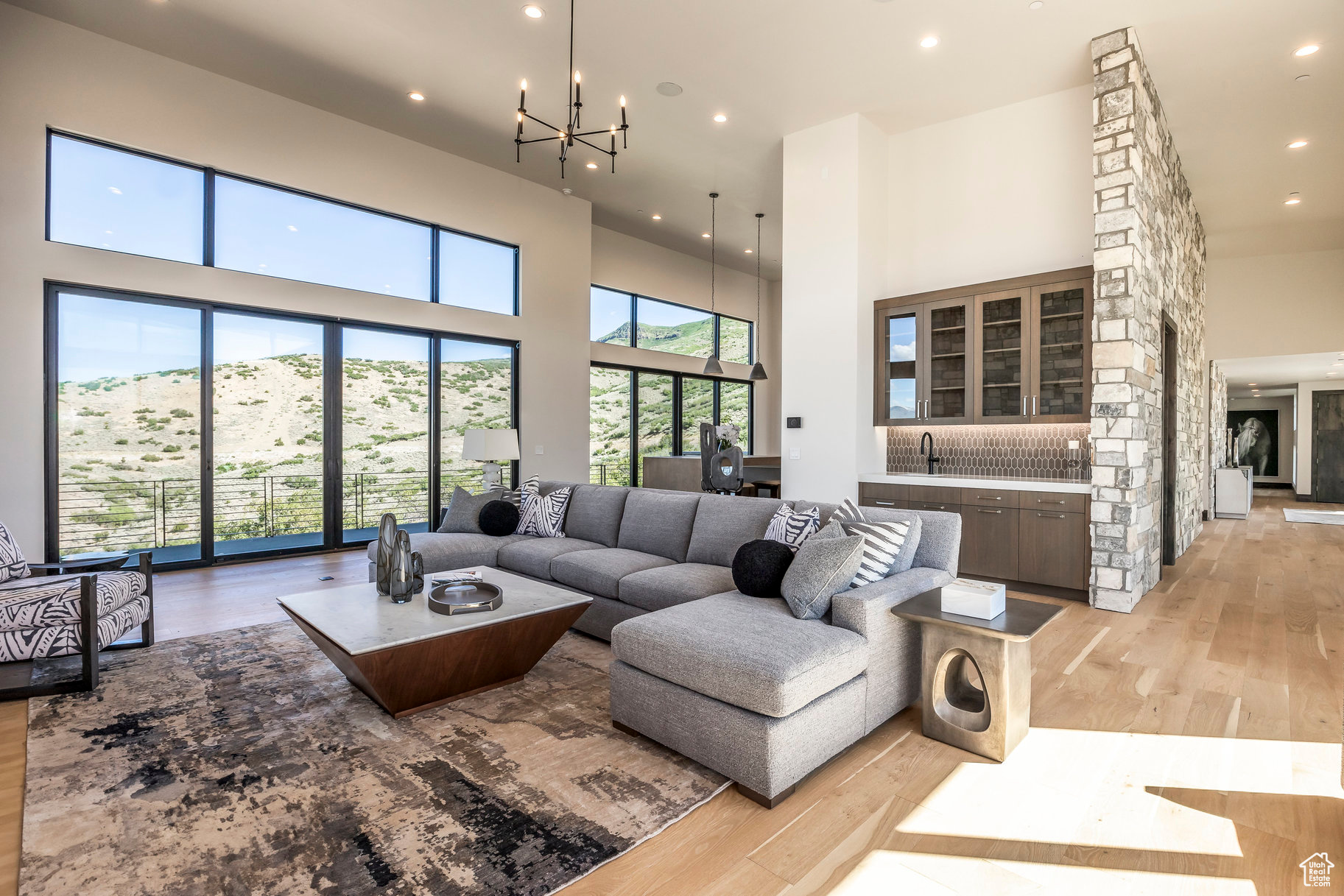 RED LEDGES - Residential