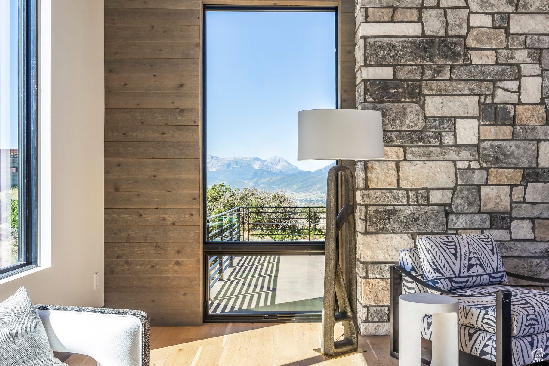 RED LEDGES - Residential