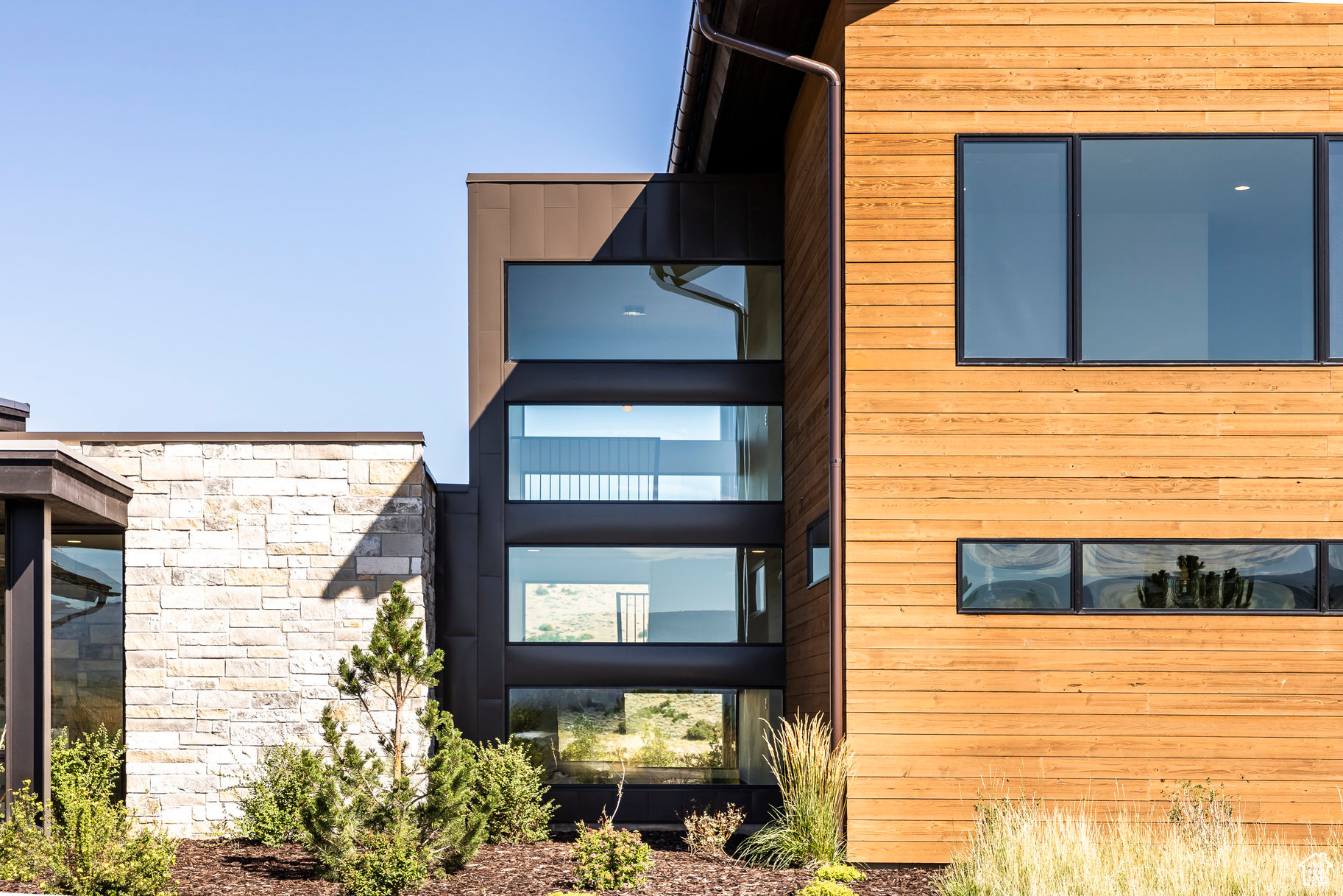 RED LEDGES - Residential