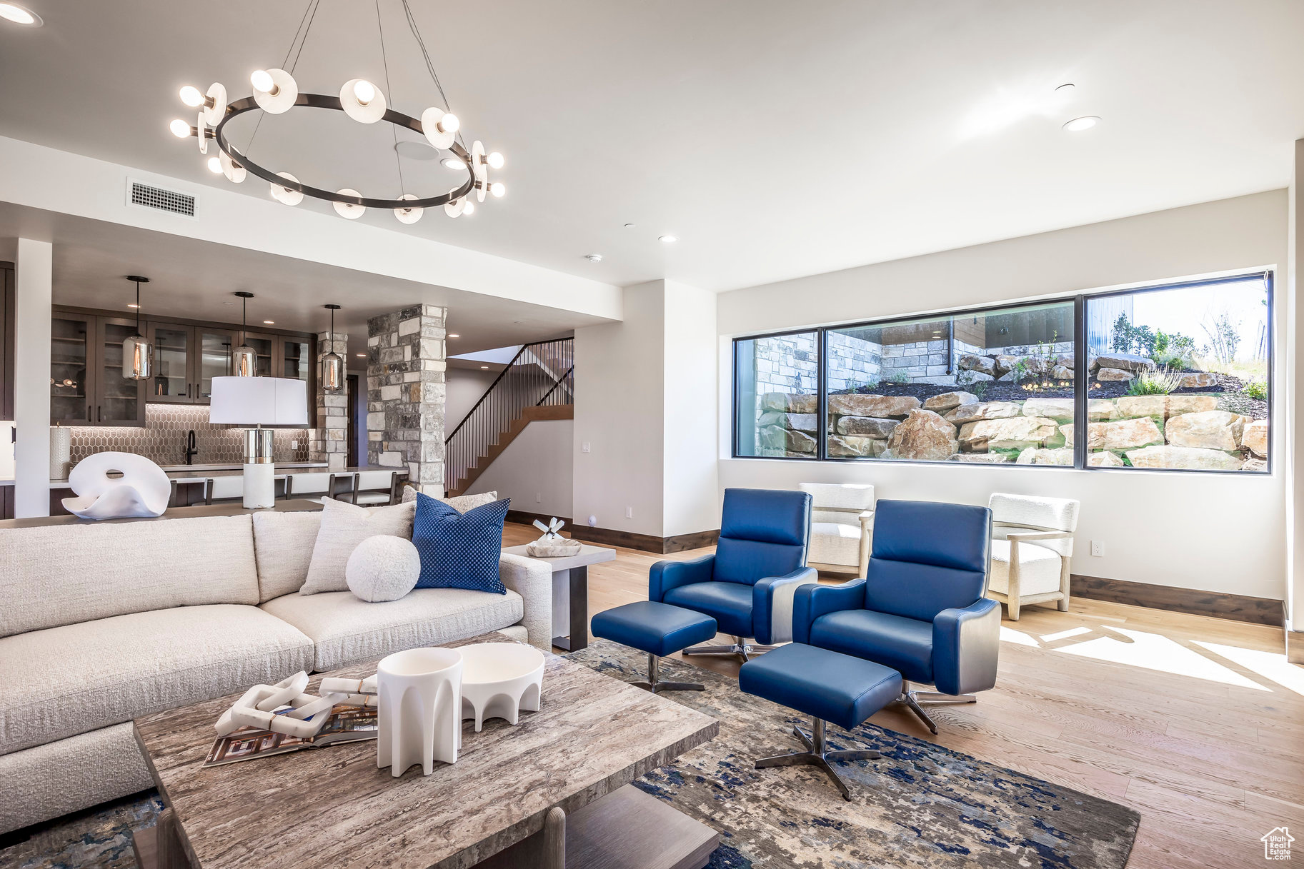 RED LEDGES - Residential