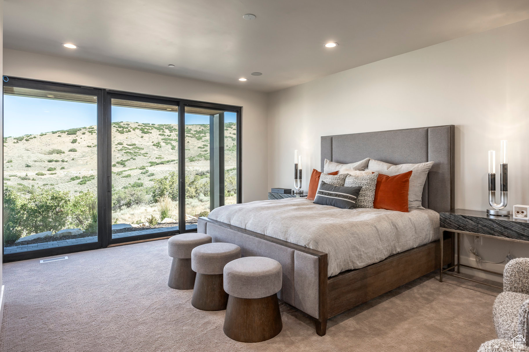 RED LEDGES - Residential