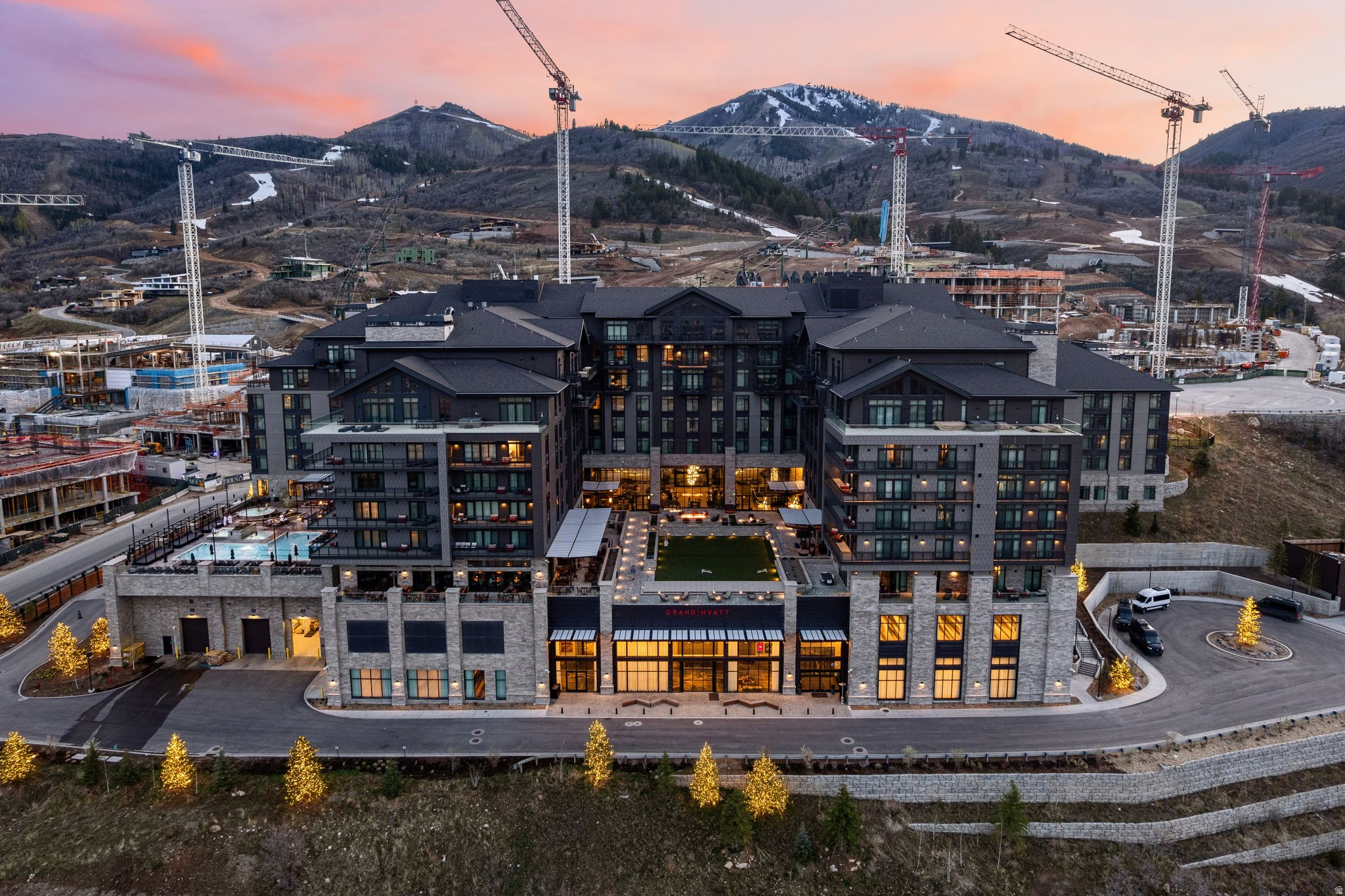 THE RESIDENCES AT GRAND HYATT DEER VALLEY - Residential