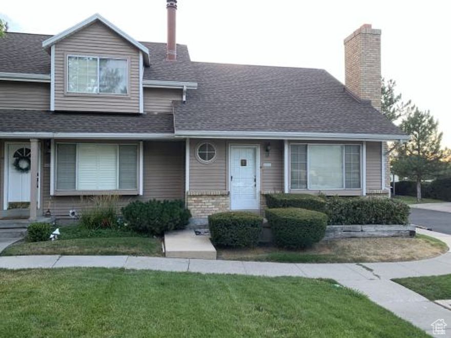 NEW EXTERIOR PAINT   CUTE ROW END TOWNHOME IN NORTH EAST MIDVALE UNION PARK AREA JUST BLOCKS TO I15 AND 215.  2 BED (LOFT CAN BE USED AS A 3RD BEDROOM) 2.5 BATH. NEW PAINT ON MAIN FLOOR KITCHEN AND LOFT.  POOL, TENNIS COURTS, RV PARKING.  AGENT OWNERS HOME IS OCCUPIED. SQUARE FOOTAGE IS A COURTESY TAKEN FROM A FORMER APPRAISAL BUYER TO VERIFY ALL INFO.