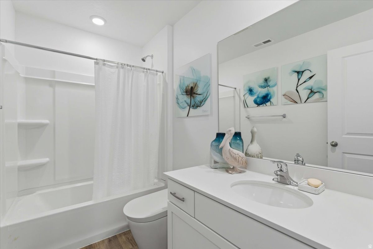 QUIET VALLEY - Residential