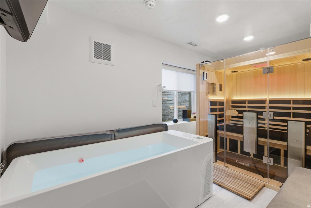 QUIET VALLEY - Residential