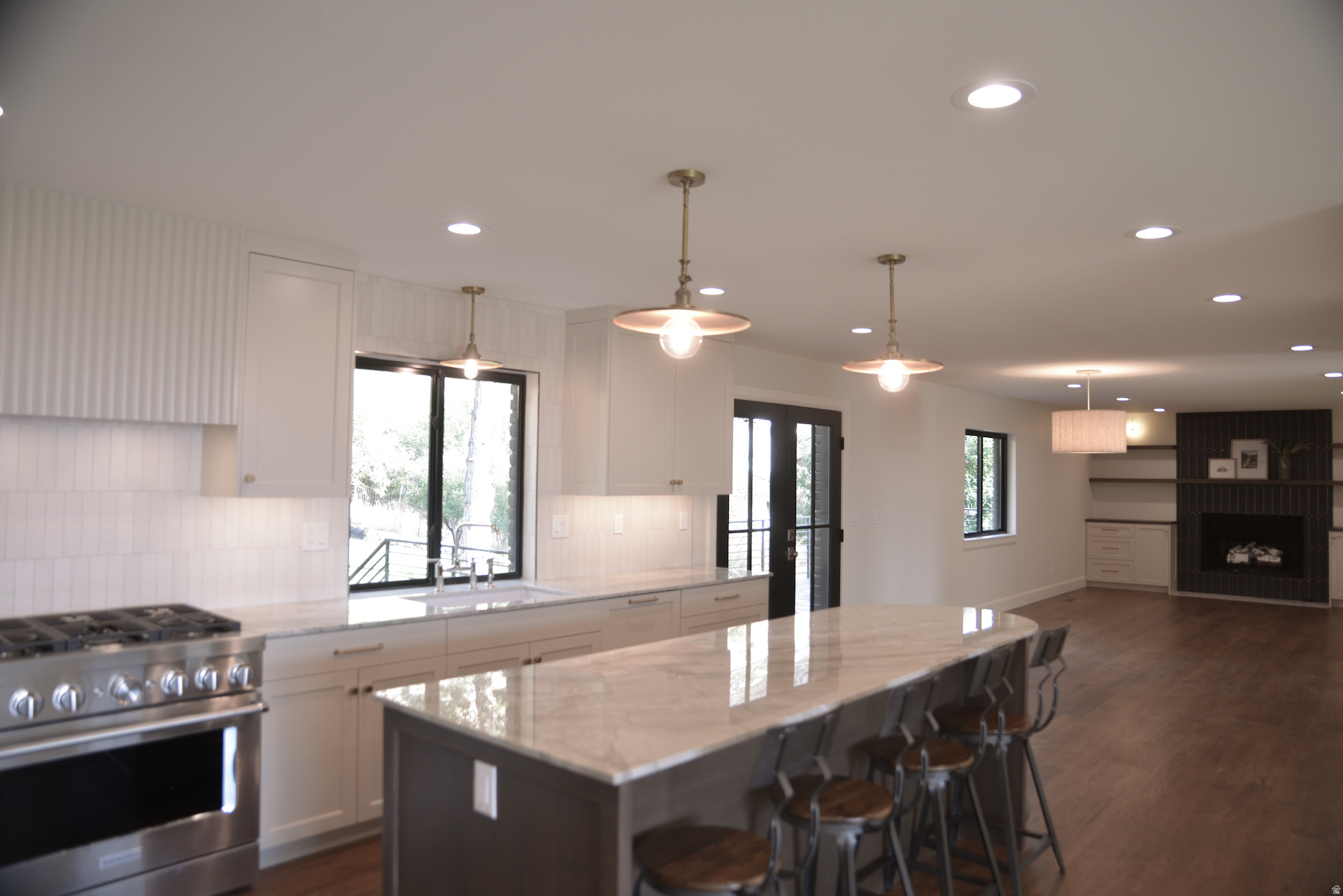 OAK CLIFF - Residential