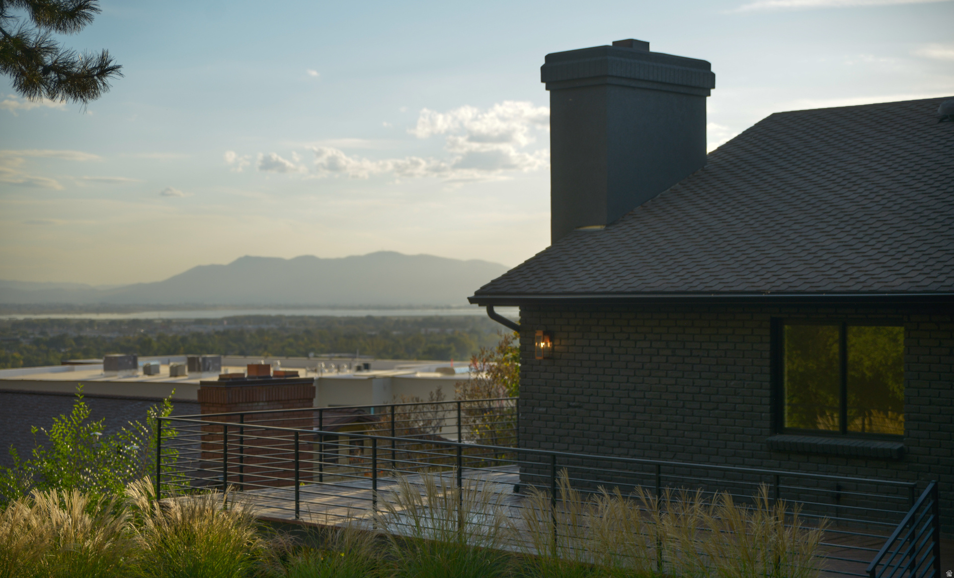 OAK CLIFF - Residential