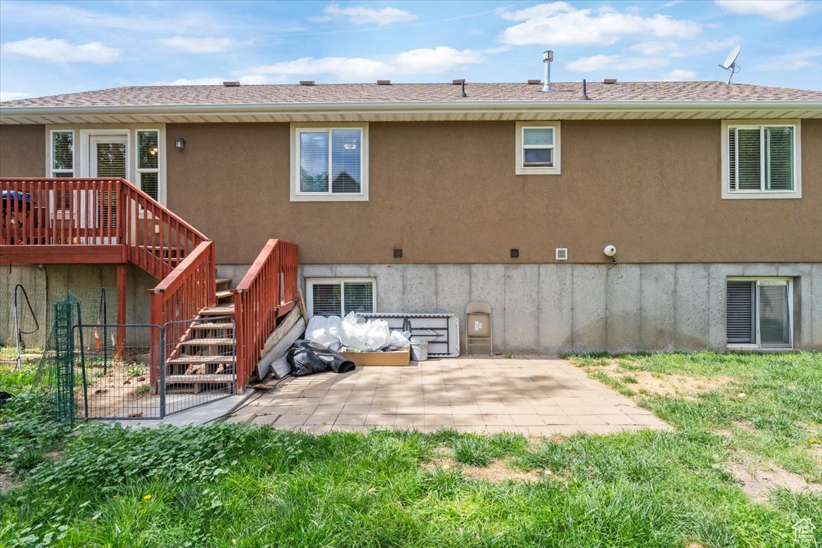 THE MAPLES AT BROOKS - Residential