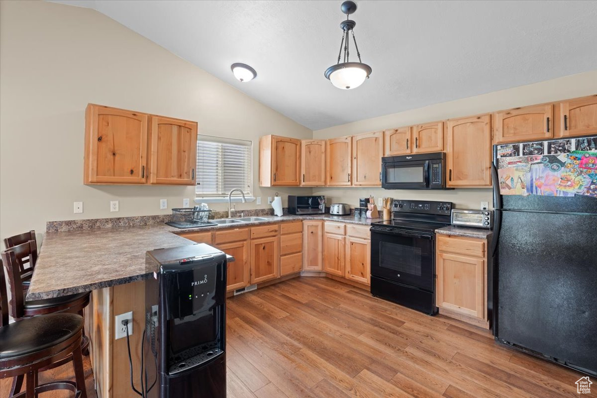 THE MAPLES AT BROOKS - Residential