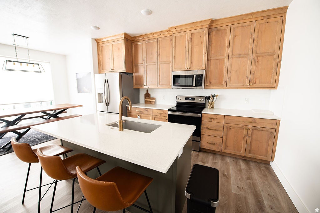 Photo of 384 W ROPELATO DR, Nibley, UT 84321 (MLS # 2180746)