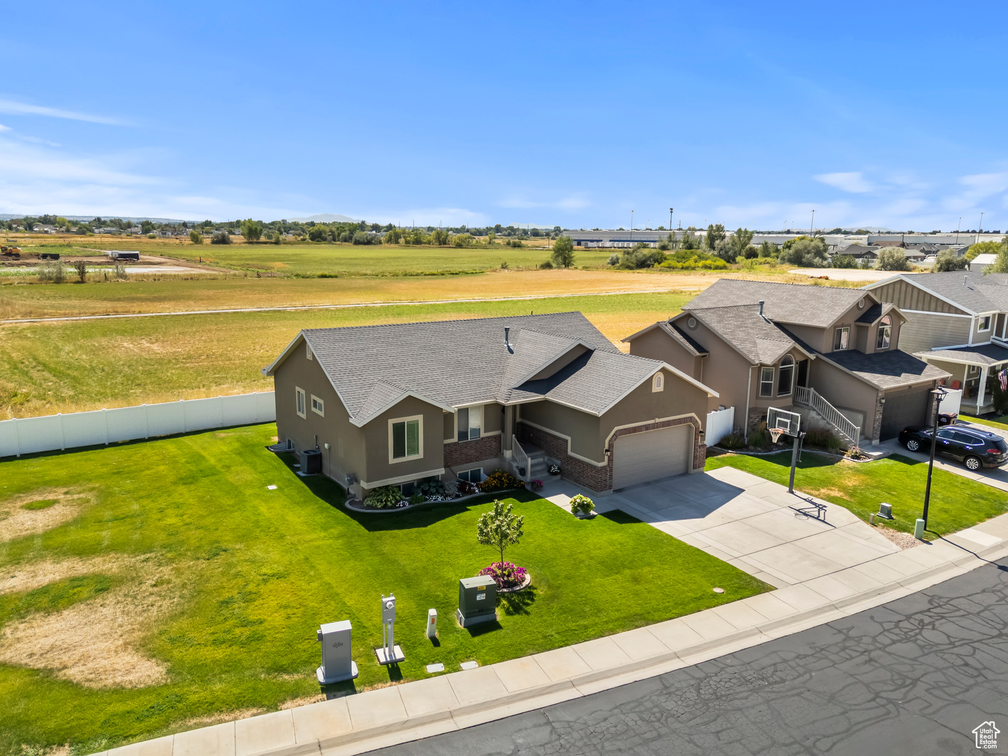WIILOW BROOK VILLAGE - Residential