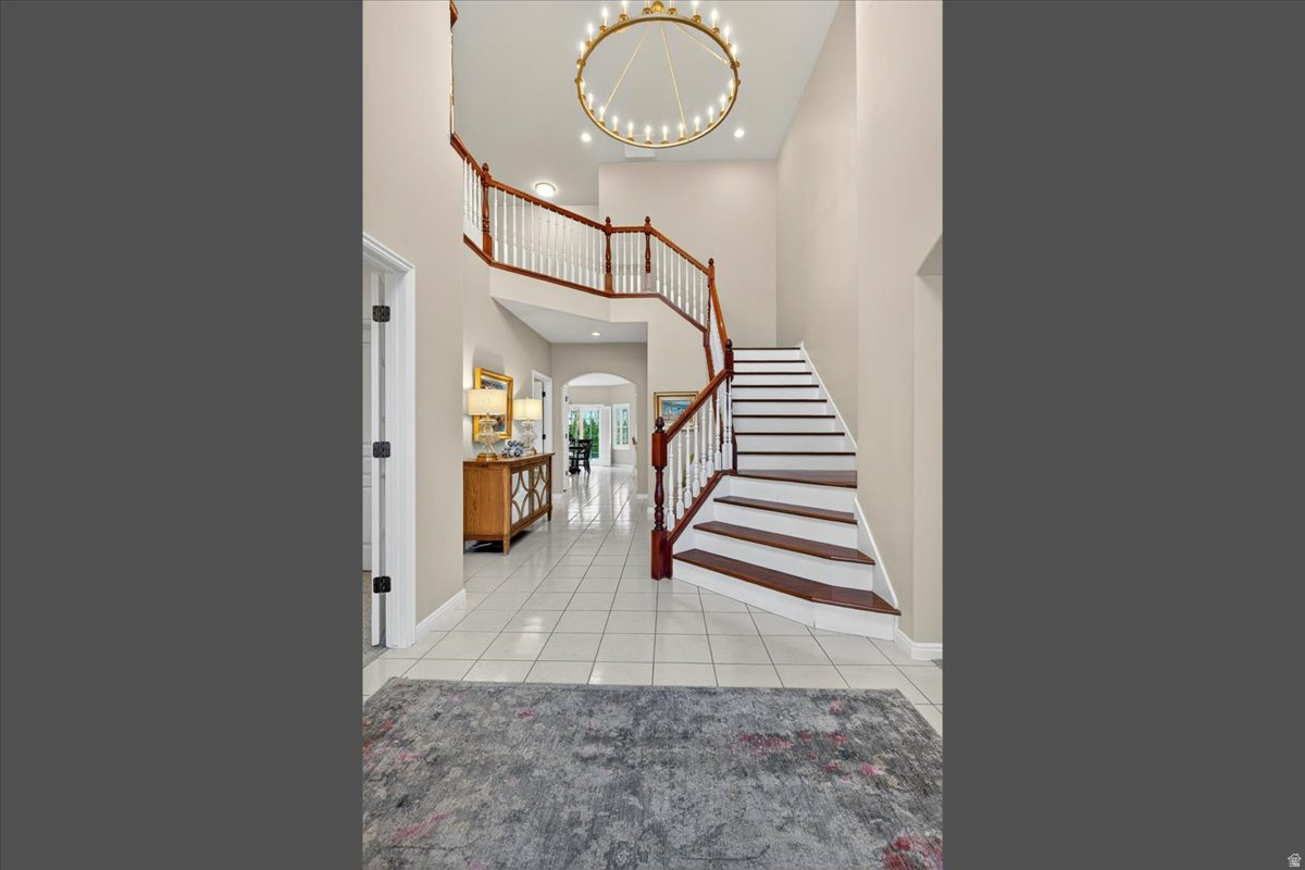 BELLA VISTA - Residential