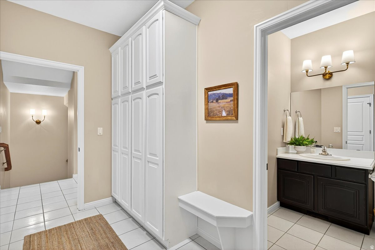 BELLA VISTA - Residential