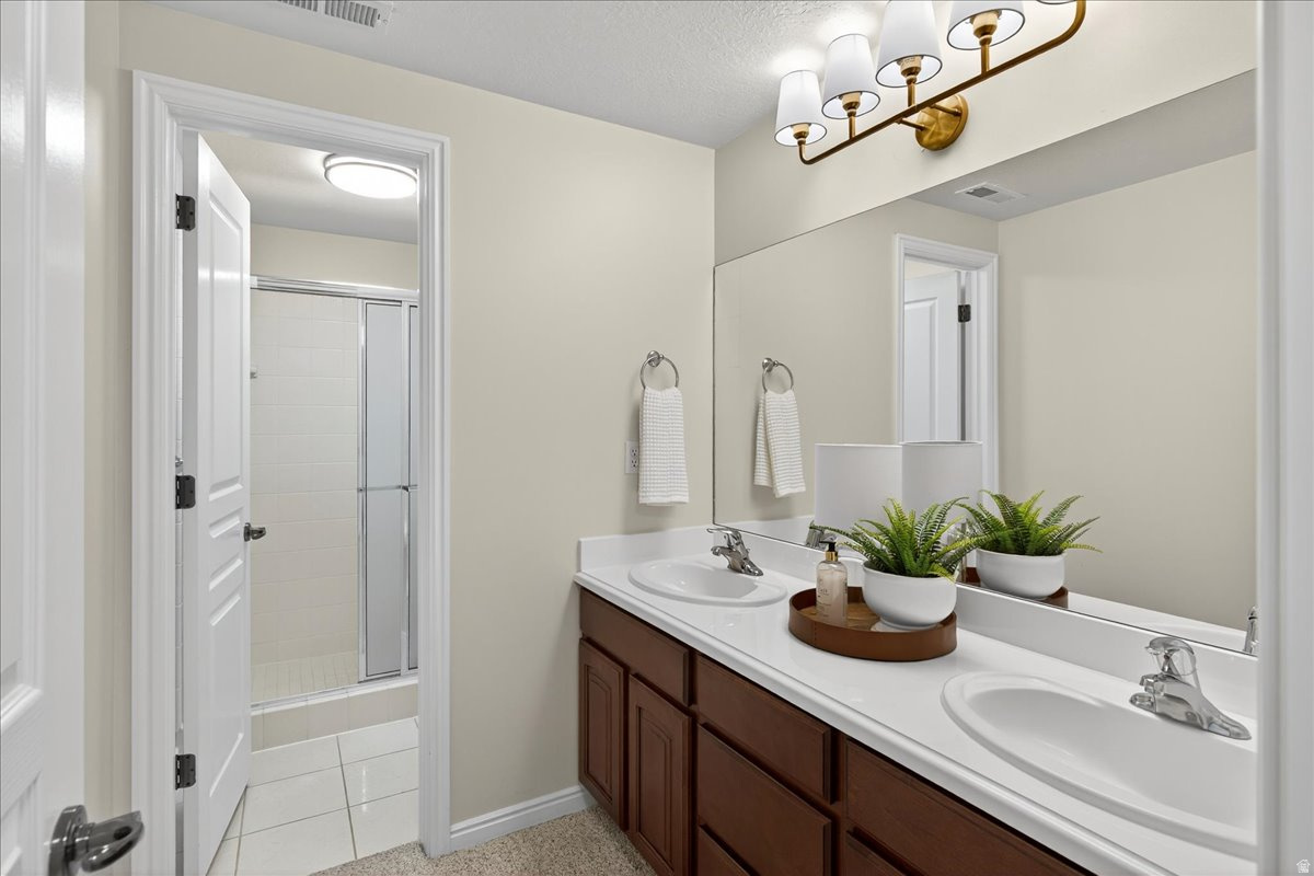 BELLA VISTA - Residential