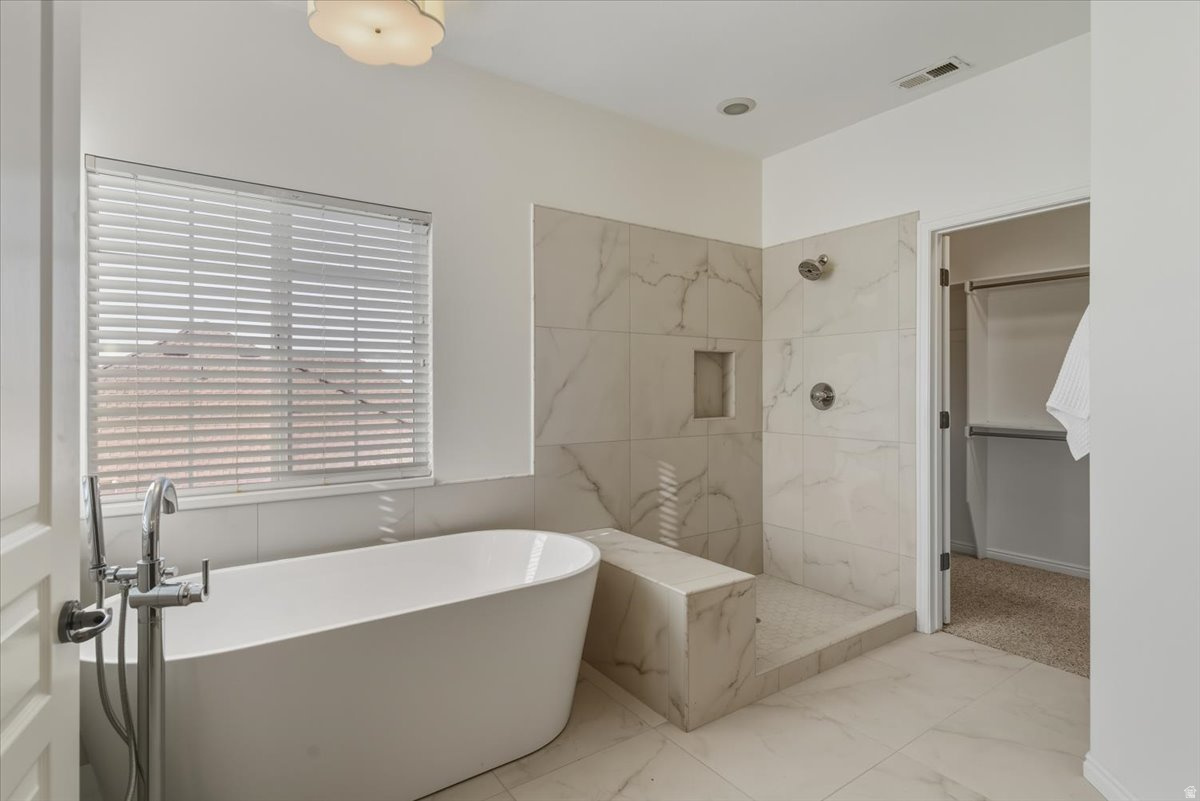 BELLA VISTA - Residential