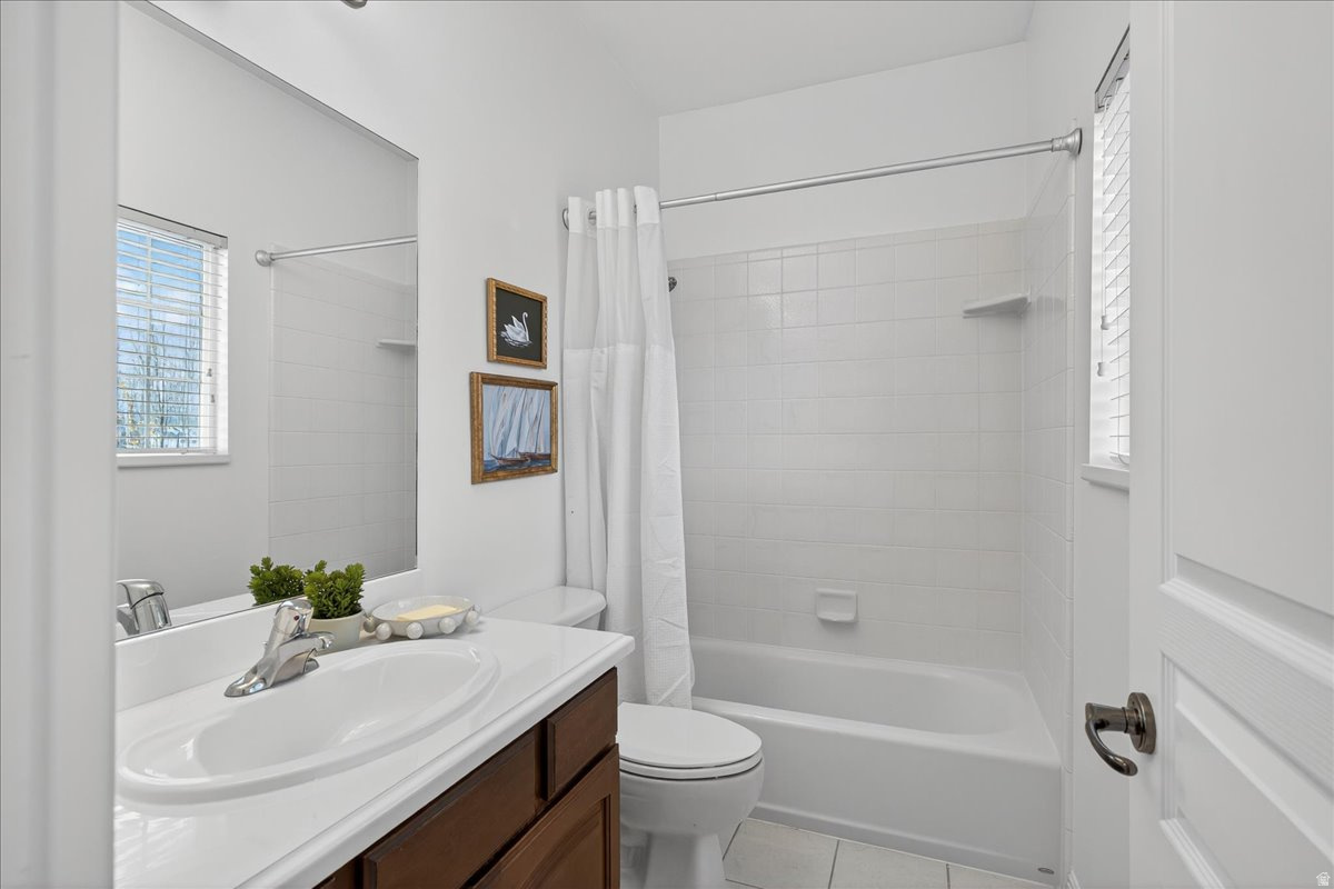 BELLA VISTA - Residential