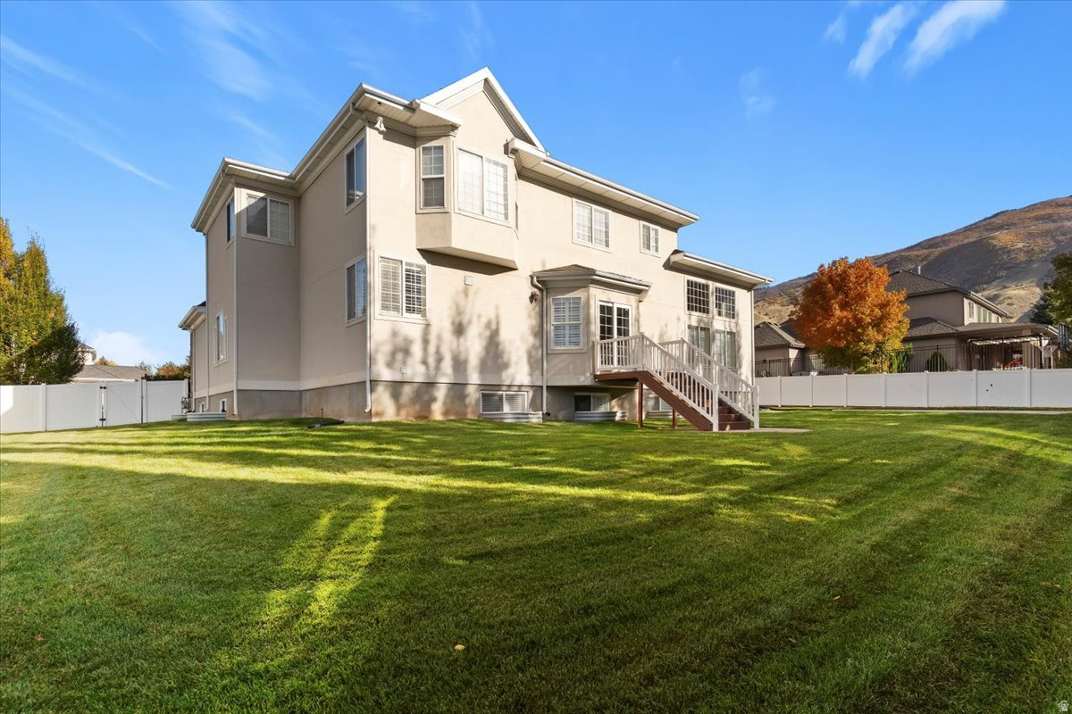 BELLA VISTA - Residential