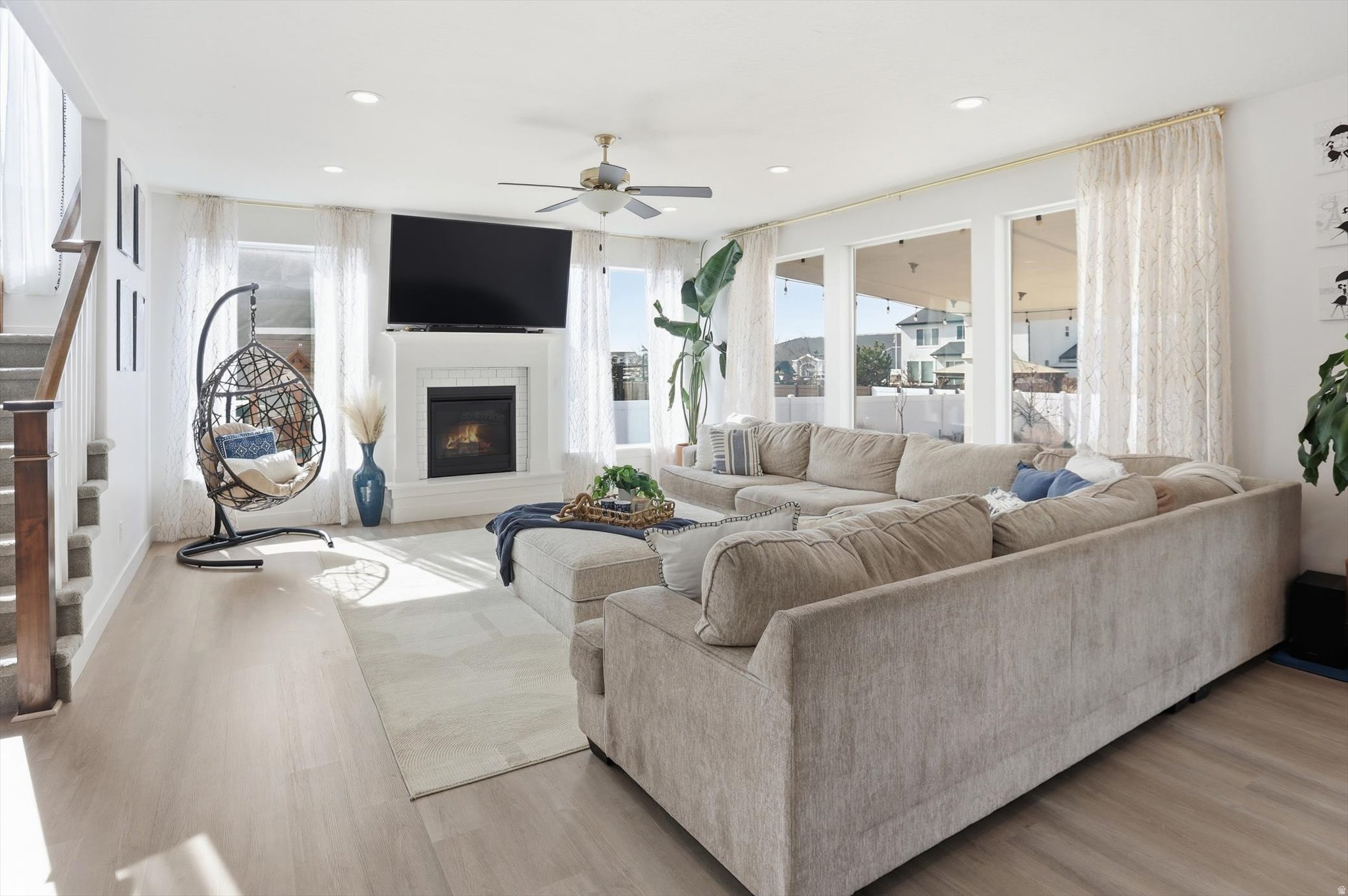 THE HAMPTONS - Residential