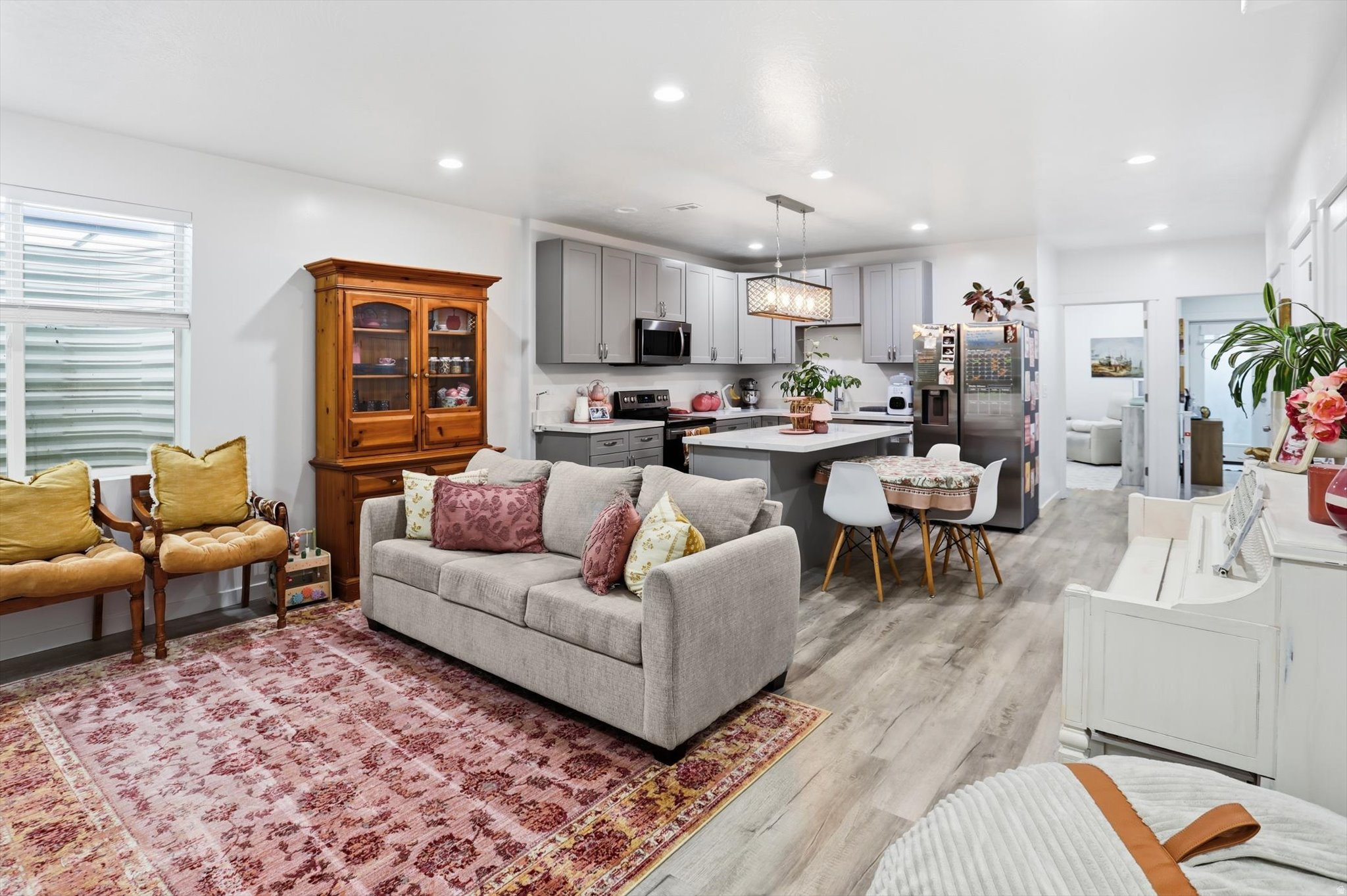 THE HAMPTONS - Residential