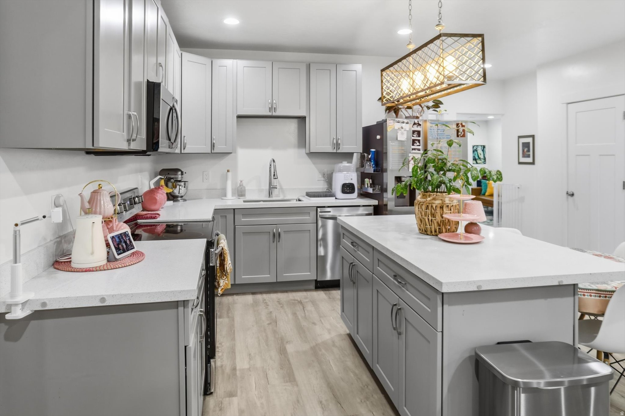 THE HAMPTONS - Residential