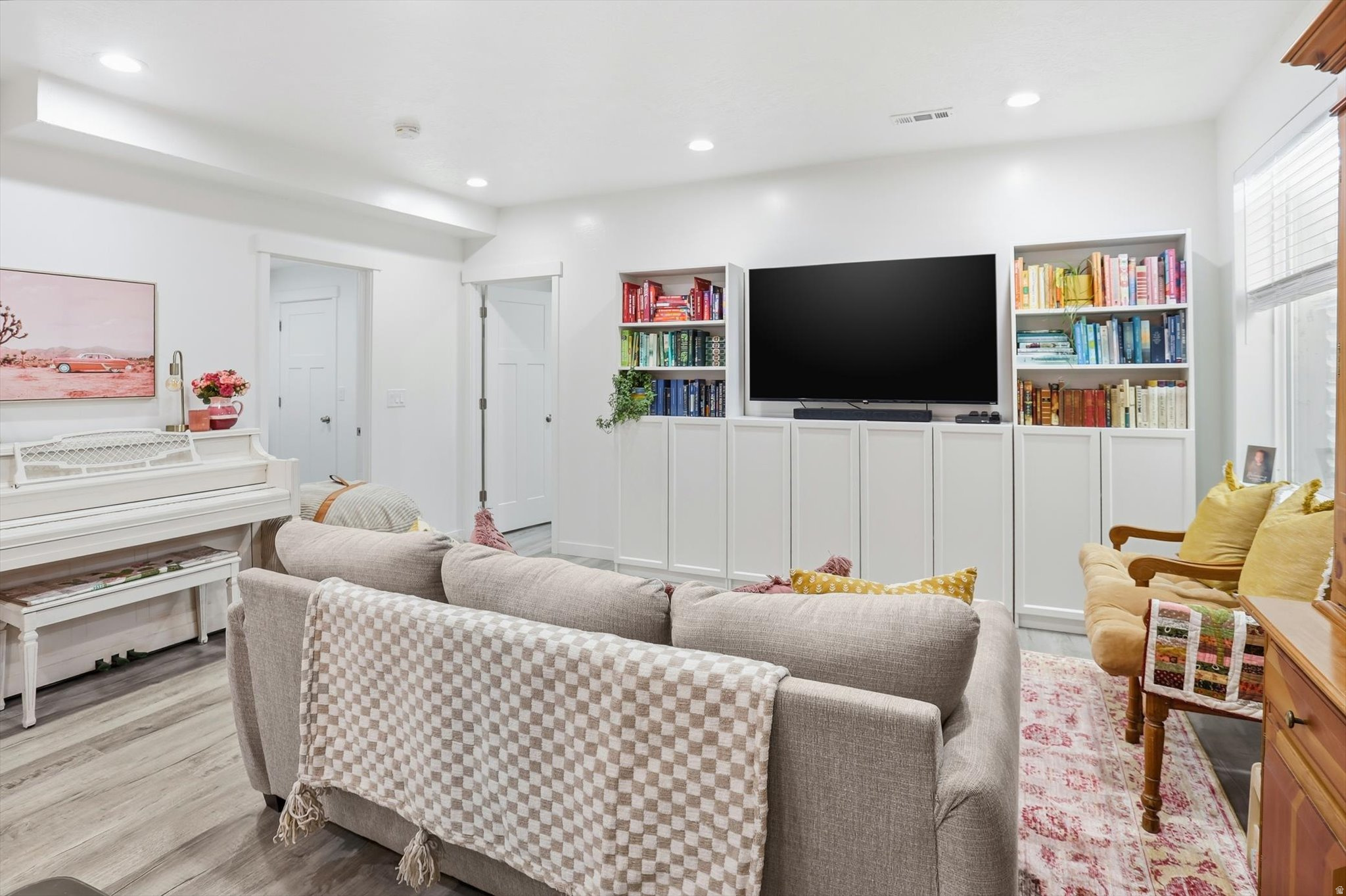 THE HAMPTONS - Residential