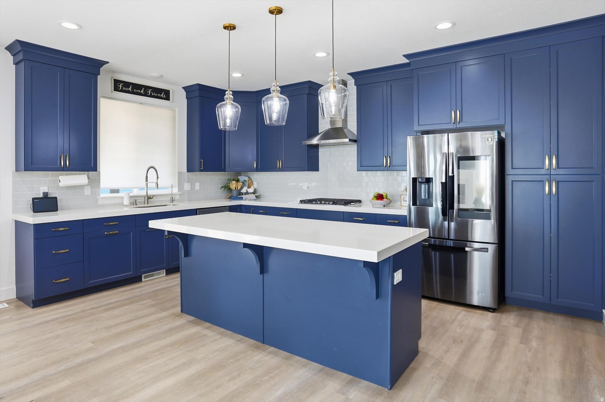THE HAMPTONS - Residential
