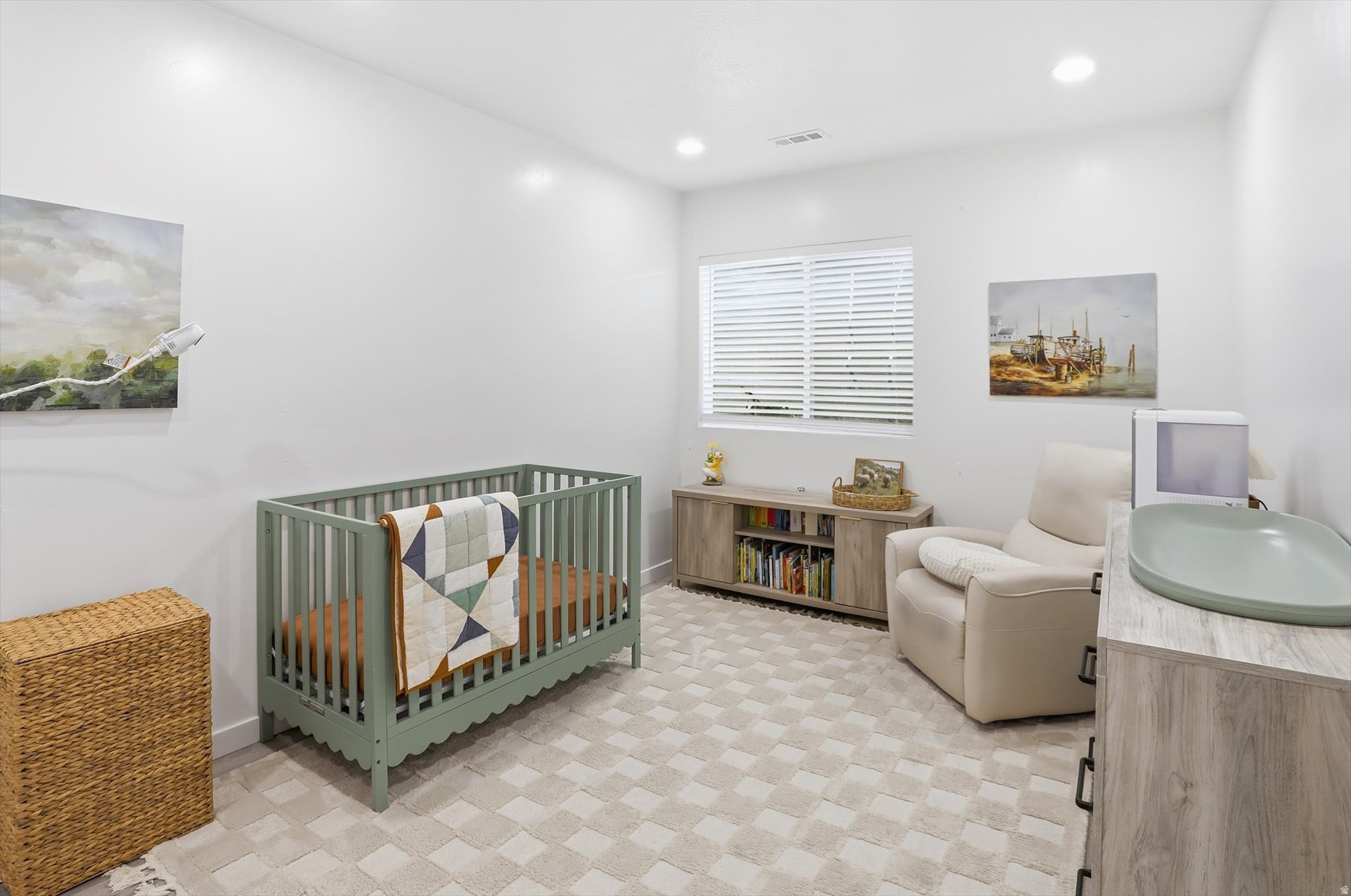 THE HAMPTONS - Residential