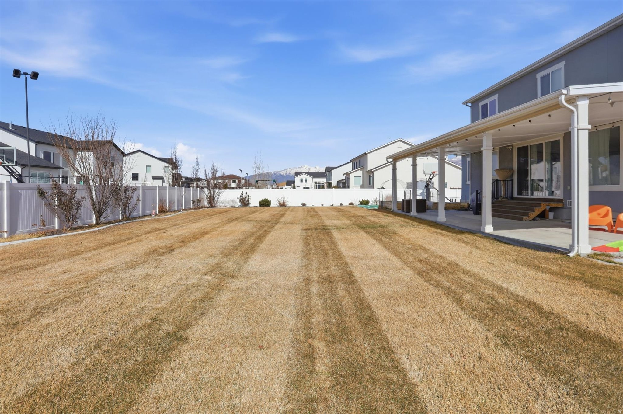 THE HAMPTONS - Residential