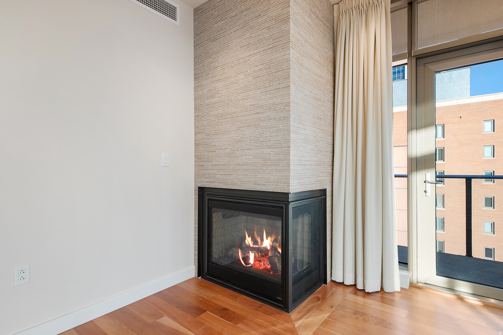 99 W SOUTH TEMPLE ST S 902