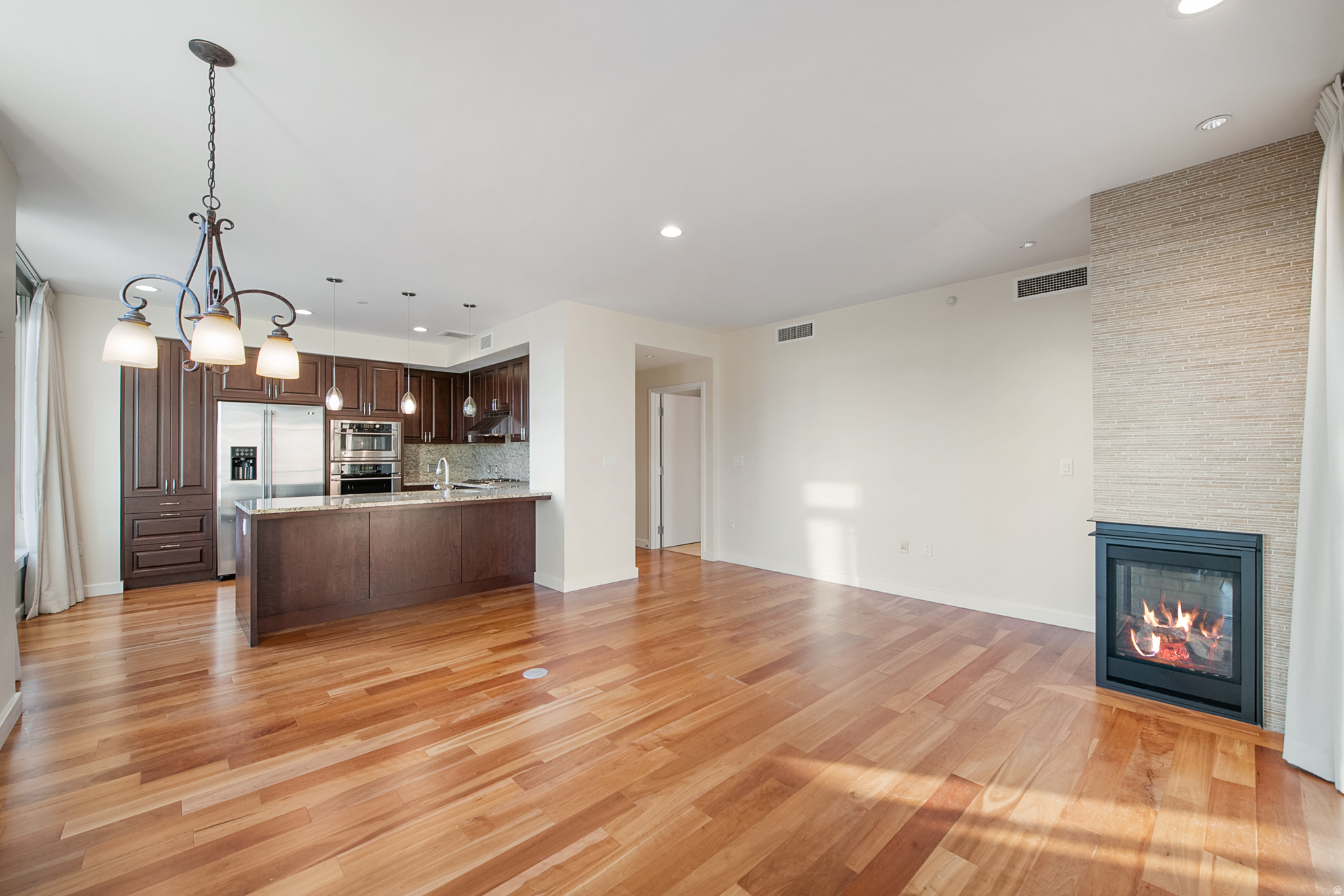 99 W SOUTH TEMPLE ST S 902